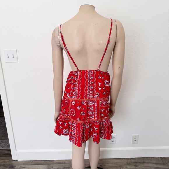 [Selfie Leslie] Red Ariya V-Neck Low Back Ruffle Bandanna Mini Dress Sz Large L - Picture 4 of 12